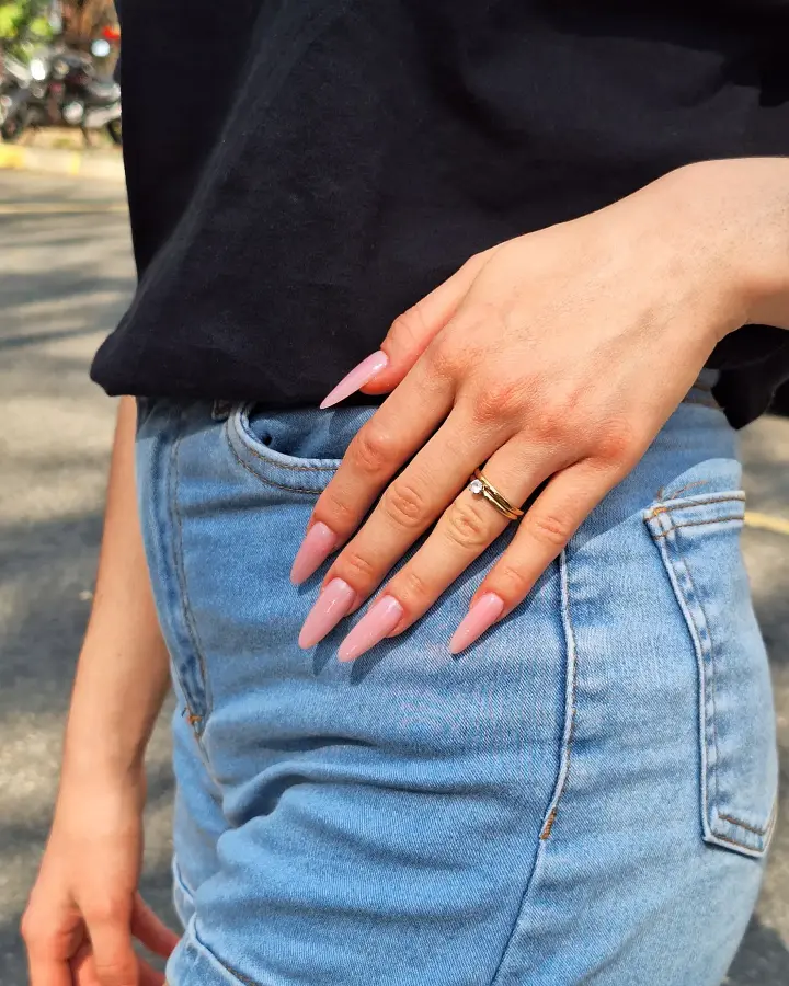 Alongamento em gel nude rosado